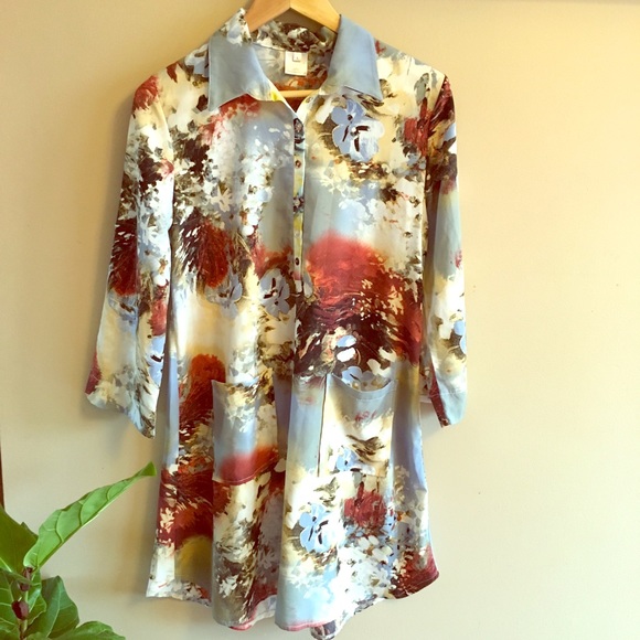 Oil painting: Elegant collared long tunic button shirt - Picture 1 of 3